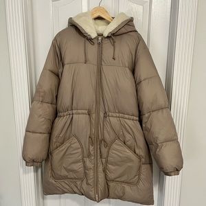 Abercrombie & Fitch Air Cloud Puffer Parka Size XL